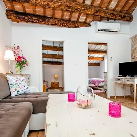 Apartament Casa Alek *